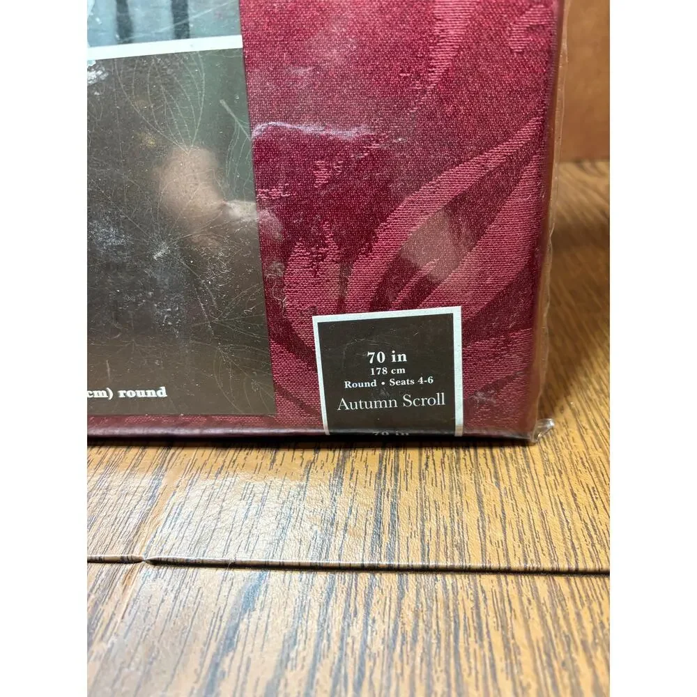 Autumn Scroll Damask Tablecloth Wine 70
